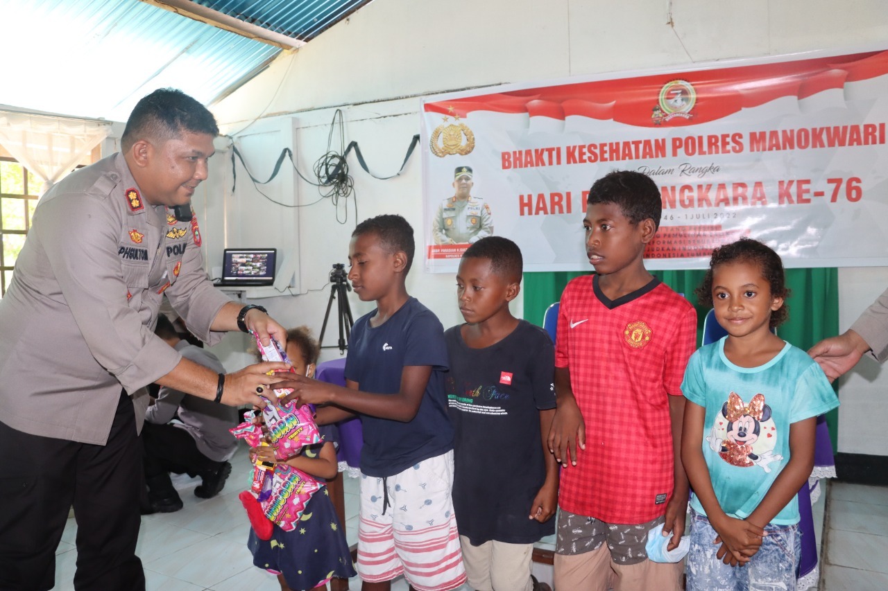 Sambut Hari Bhayangkara Ke Polres Manokwari Gelar Bakti Kesehatan