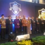 Terima Penghargaan “Top 10 Most Outstanding People 2018” Maximus Tipagau Sejajar Dengan Tokoh Nasional