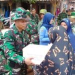 Pembagian Sembako Warnai Penutupan TMMD