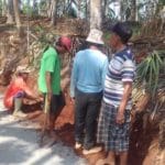 Warga Durenombo Semangat Rawat Jalan Baru Hasil TMMD