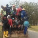 Senyum Para Petani Menikmati Jalan Durenombo