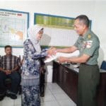 Dandim Cilacap Salurkan Bantuan Duka kepada 9 Ahli Waris