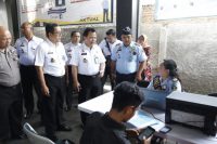 Mobil Keliling Pelayanan Paspor Inovasi Imigrasi Cirebon Menuju WBBM