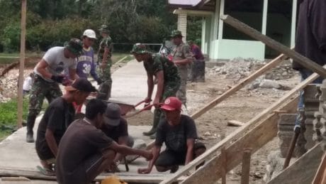 Jalan Rabat Menuju Rumah Tiga Pilar Dikebut Pengerjaannya  Dan Hampir Selesai.