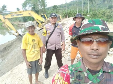 Bripka Ikbal Tetap Koordinasi dengan Pimpinannya dalam Tugas