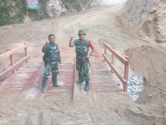 Serka Junaid Menunggu Pengecatan Jembatan 03