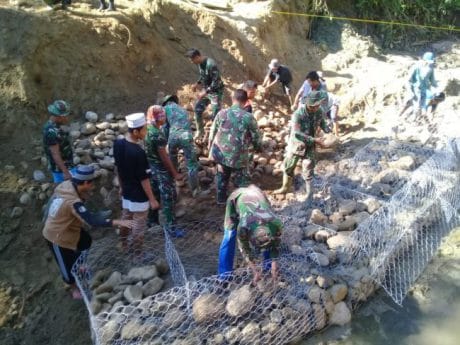 Orang Jamaah Tablik Aceh dan Jawa Barat Ikut Bantu TMMD Donggala