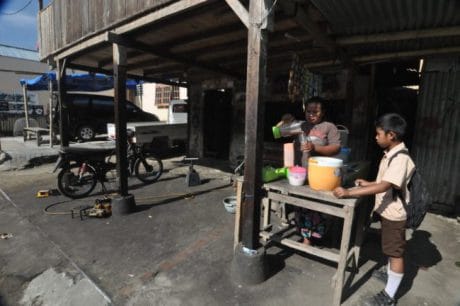 Aminah Pedagang Cendol yang Rajin di Lokasi