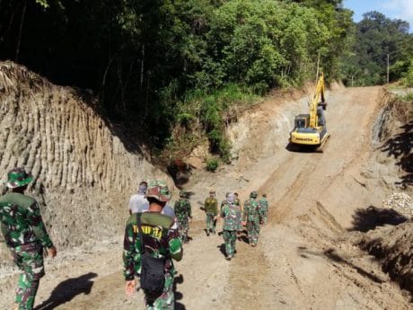 Bak Serdadu, Warga Serbu Percepatan Pekerjaan Jalan Penghubung