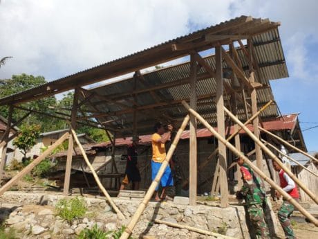 Kepedulian Sosial Jalin Kebersamaan TNI dan Masyarakat