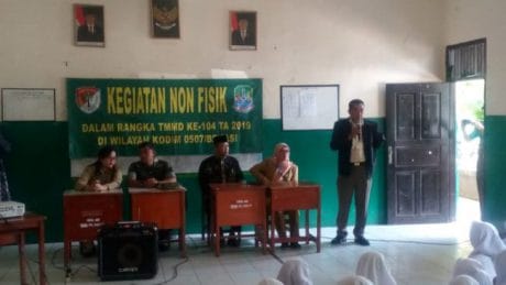 Satgas TMMD ke 104 Kodim /Bks  Tanamkan Wasbang Pada  SMA Kihajar Dewantoro 