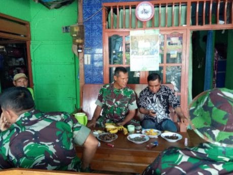 Kasdim 0811 Tuban Beri Semangat Satgas TMMD