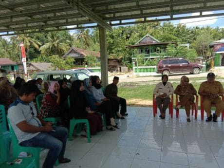 Satgas TMMD dibawah naungan Kodim 1407/Bone melaksanakan Sosialisasi lingkungan hidup dan kehutanan