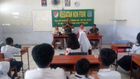 Penyuluhan Non Fisik Program TMMD Ke – 104 Kodim Bekasi Ajak SMP Malidar Memahami  Bela Negara 