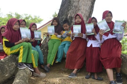 Anak sekolah sangat senang dengan adanya kegiatan tmmd