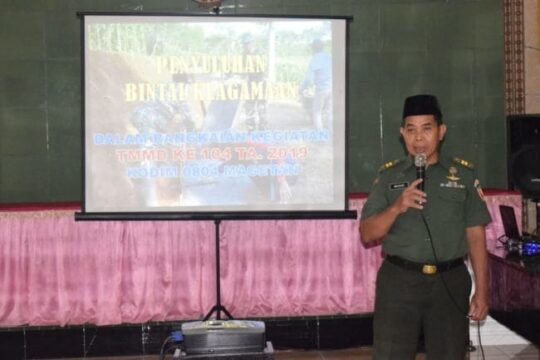 Tingkatkan Keimanan dan Ketaqwaan Masyarakat, Satgas TMMD Ke-104 Berikan Bintal Keagamaan