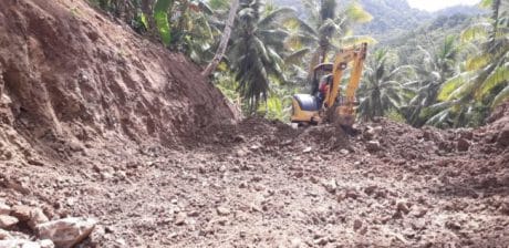 TMMD 104 Bangun Renovasi Fisik Kantin Wisata Air Terjun Ampas Tadunan