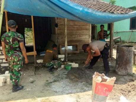 Sinergitas TNI, Polri Dan warga Dalam Kegiatan TMMD