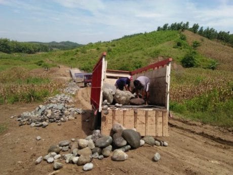 Cuaca Bagus, Material Pembangunan Jatiroyom Pemalang Terus Didatangkan