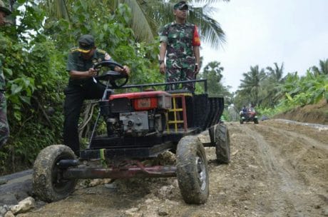 Alat Multi Fungsi atau sebutan dompeng oleh masyarakat Desa Lalatang