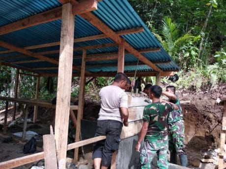 Dinding Kantin Mulai Berdiri