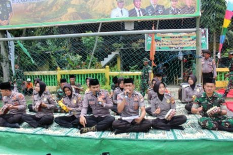 TNI POLRI LATIHAN MUSIK MARAWIS