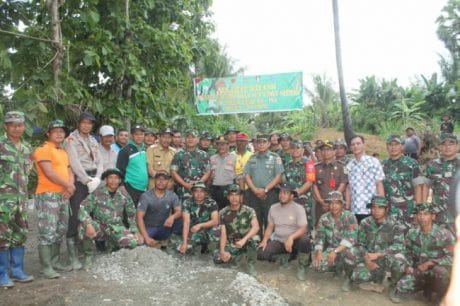 Dandim 1407/Bone Letkol inf Mustamin bersama Wakil Bupati Bone