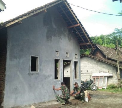 RTLH Merupakan Skala Prioritas Program TMMD 104 Kodim Jember