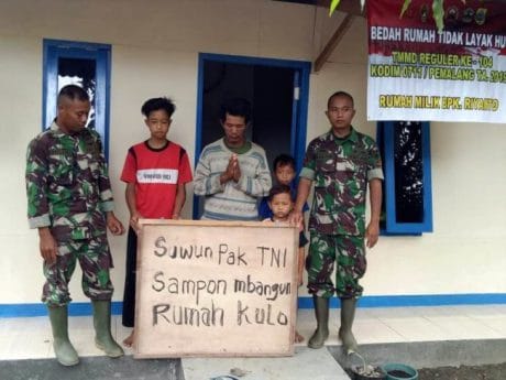 Terima Kasih Buruh Jatiroyom Pemalang Kepada TNI, Rumah Layak Huni