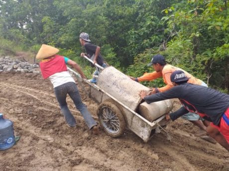Gerobak Dorong Jadi Andalan TMMD Kodim Pemalang
