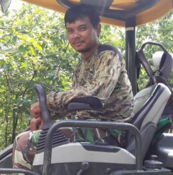 Excavator Mini Namun Vital Membelah Bukit Maribaya Pemalang