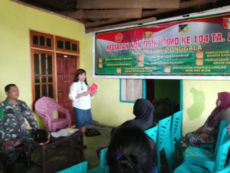 Bidan Desa Cantik Berikan Penyuluhan KB