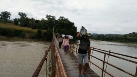 Satgas TMMD Tetap Semangat Melewati Berbagai Rintangan Di Lokasi