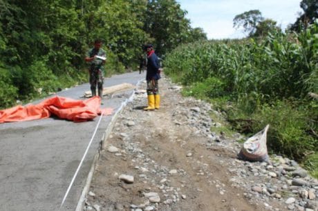 Kami optimistis pengecoran jalan bisa selesai tepat waktu