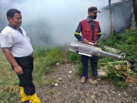 Antisipasi DBD Desa Sasaran TMMD Jatiroyom diLakukan Fogging