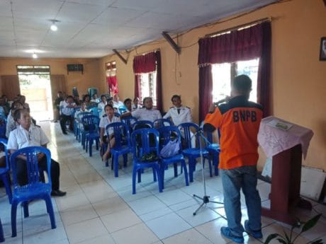 Warga Desa Petimbe Diajari Penanganan Bencana