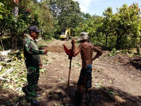 TNI Ajak Warga Peduli Lingkungan