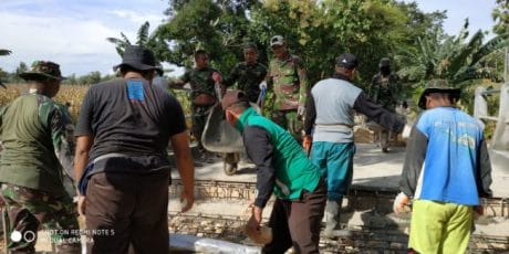 TMMD 104 KODIM/1407 BONE LANJUT BUAT JEMBATAN