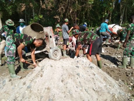 Sepekan lagi cor jalan di Tungka selesai