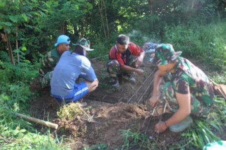 Dicor untuk warga desa Tungka