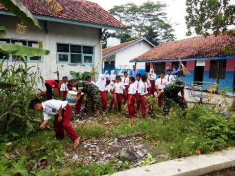 Apotik Hidup Penting Untuk Menanamkan Kesadaran dan Cinta Lingkungan