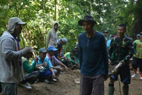 Hujan yang turun setiap sore beberapa hari terakhir di desa Tungka