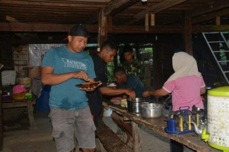 Salah satu pemilik rumah bernama Ibu Yarisa