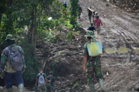 Hari ke 22, Semangat Satgas TMMD ke-104 Terus Berkobar