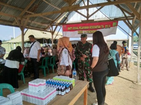 Peduli kesehatan warga, Satgas TMMD 104 KONAWE, Gelar Pengobatan Massal Gratis