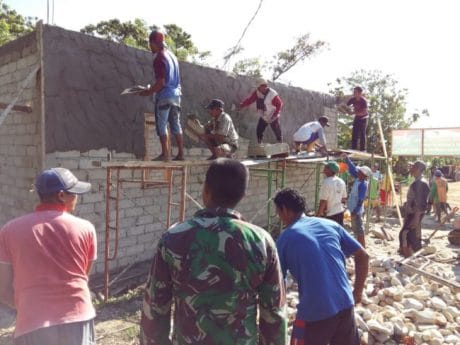 Pembangunan Rumah Tiga Pilar Sudah Plesterisasi