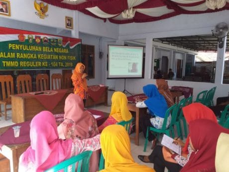 Tumbuhkan Minat Baca, Warga Jatiroyom diBeri penyuluhan Tentang Perpustakaan Desa