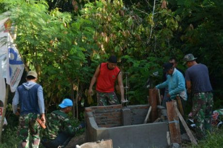 Tugu sebagai simbol kebersamaan yang dibina di lokasi TMMD