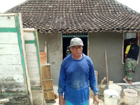 Berkat Kerja sama BRI Dengan Kodim 0811 Tuban, Rumah Reyot Wasimin Akan Kembali Kokoh
