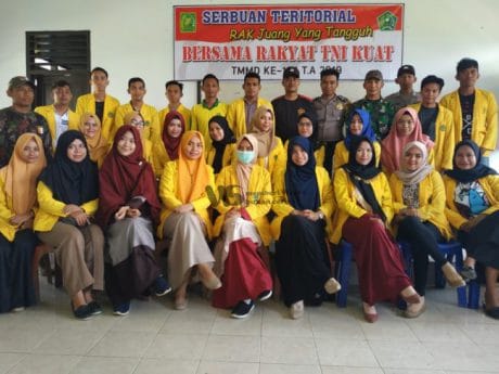 Ingin Jadi Istri TNI, Mahasiswi Ini Tersipu-sipu